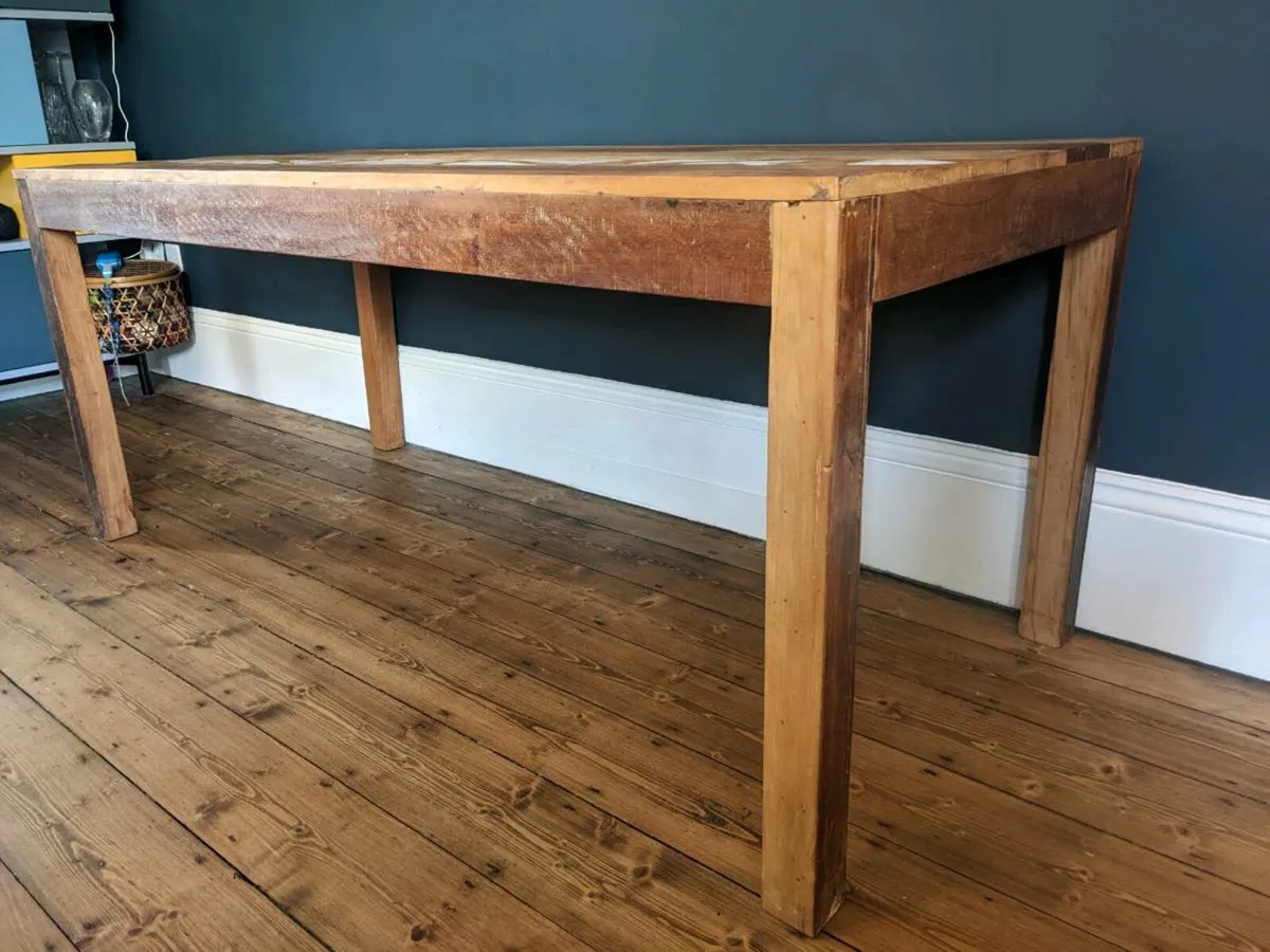 Rustic recycled wood dining table - Image 2