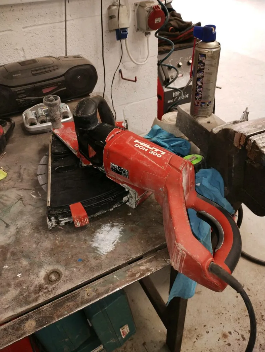 Hilti consaw 110v - Image 2