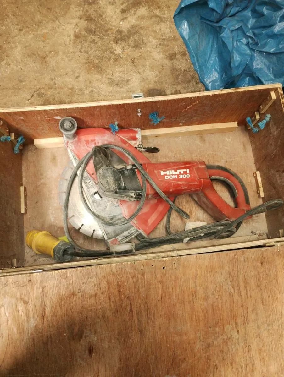 Hilti consaw 110v - Image 1