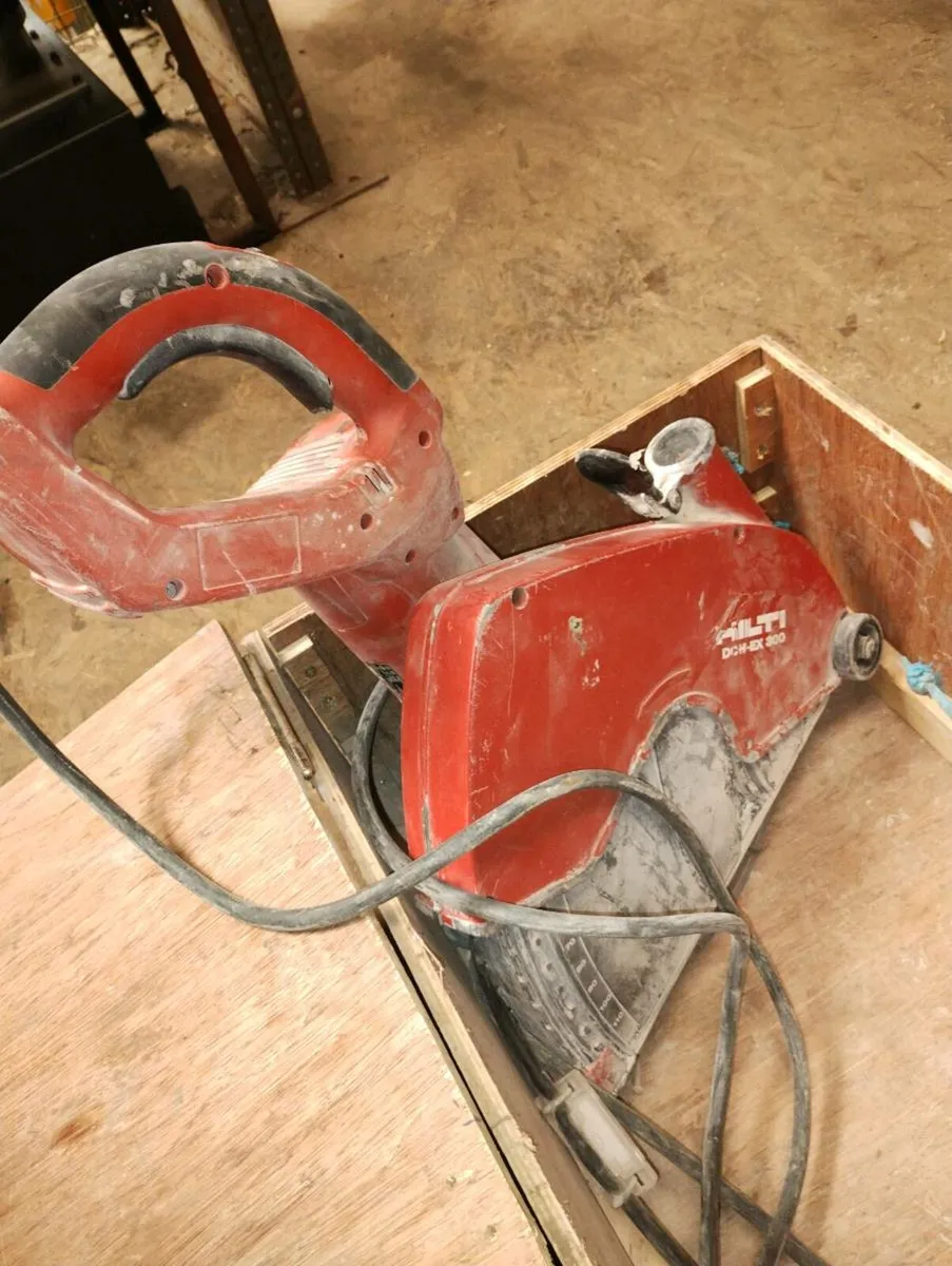 Hilti consaw 110v - Image 4