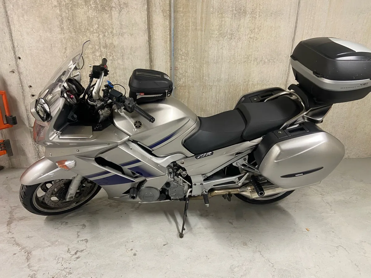 Yamaha FJR 1300 - Image 1