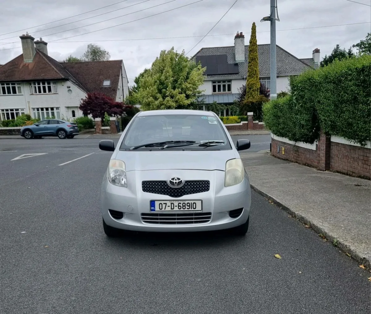 Toyota Yaris 102km nct and tax - Image 2