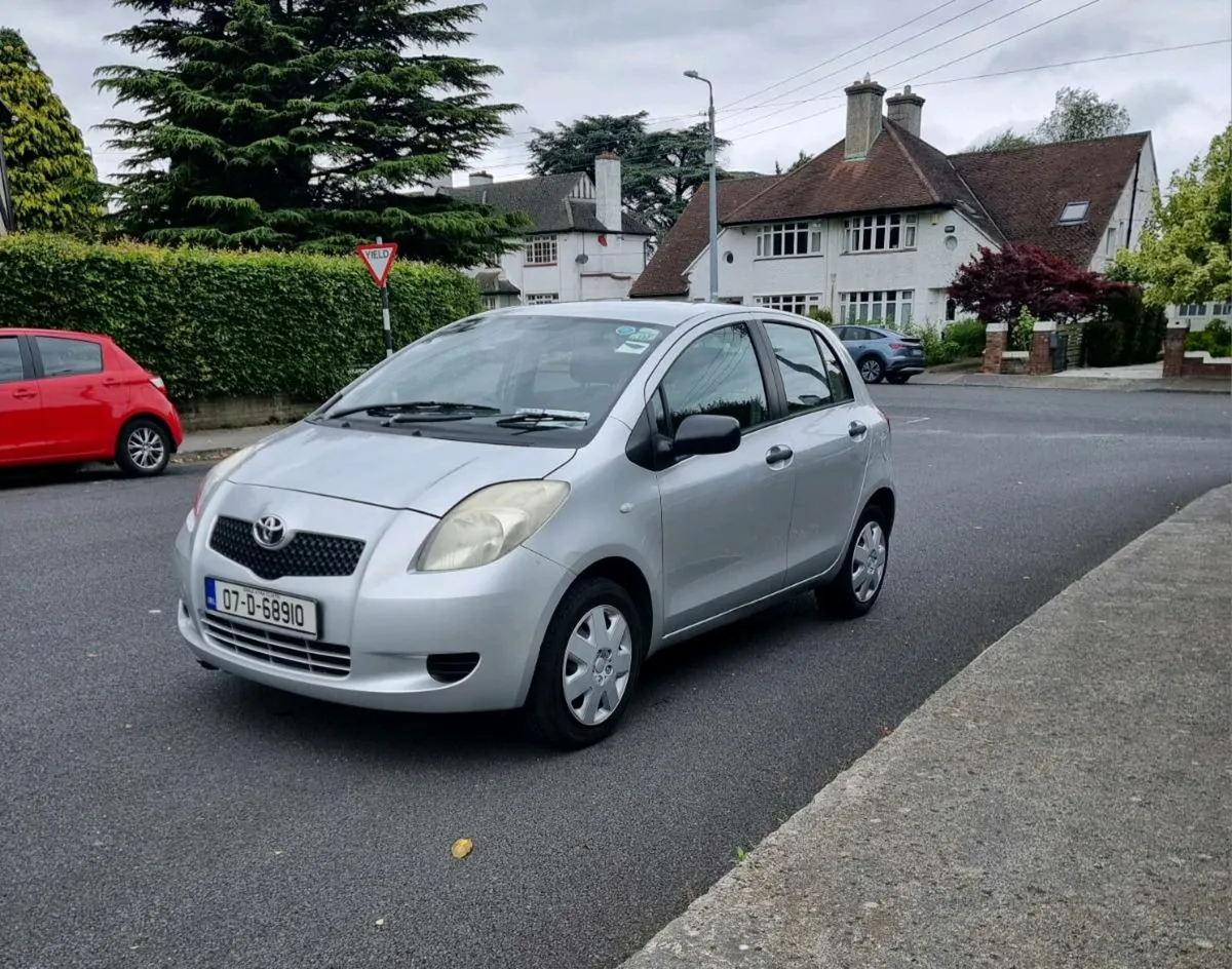 Toyota Yaris 102km nct and tax - Image 3
