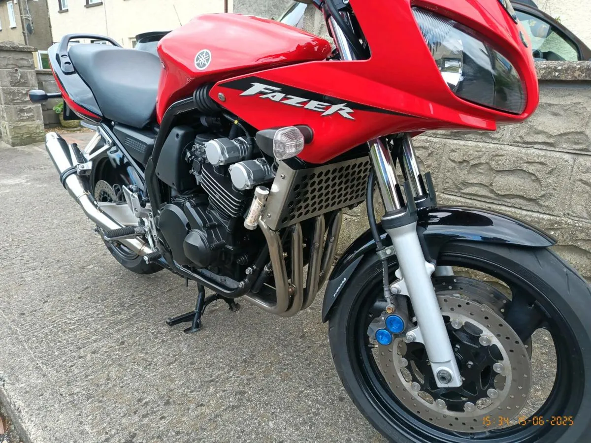 Yamaha Fazer 600 - Image 4
