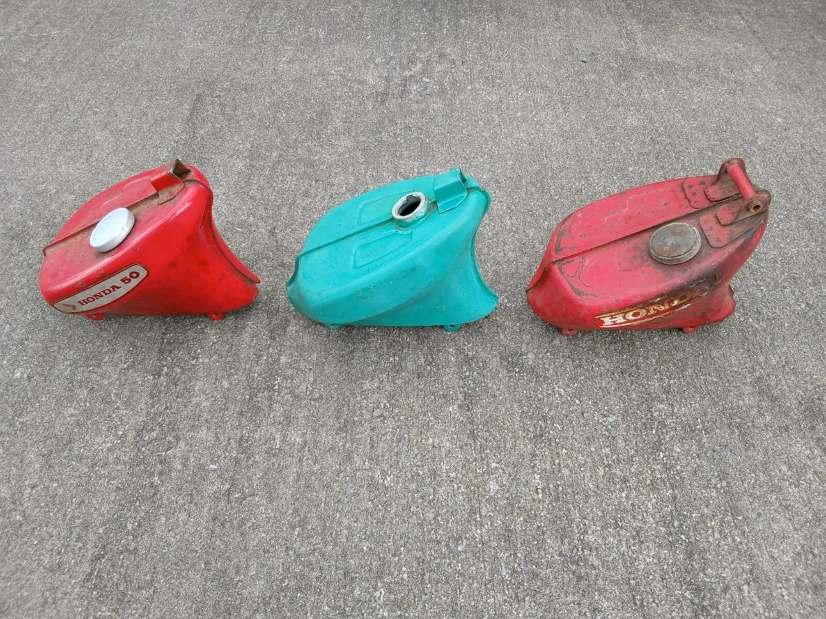Honda 50 Tanks/forks and parts. - Image 4