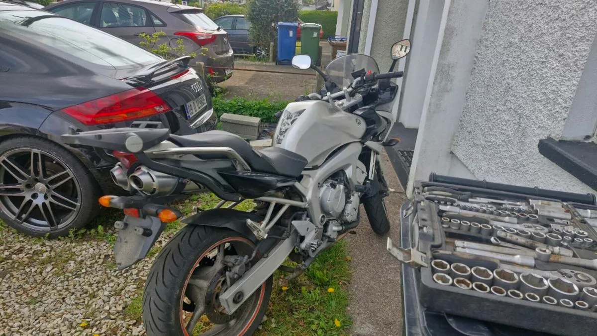 Yamaha fazer 600 - Image 3