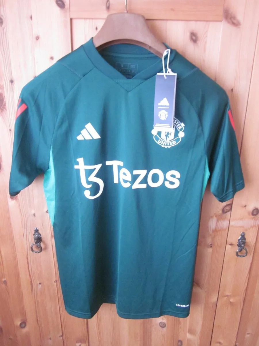 ManchesterUnited FC Tiro 23 Junior Training Jersey - Image 1