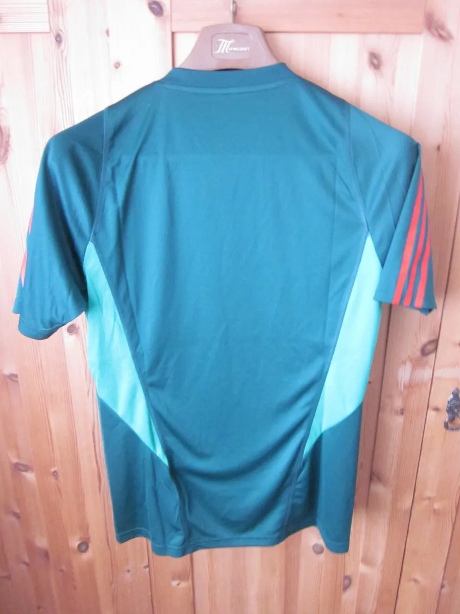 ManchesterUnited FC Tiro 23 Junior Training Jersey - Image 2