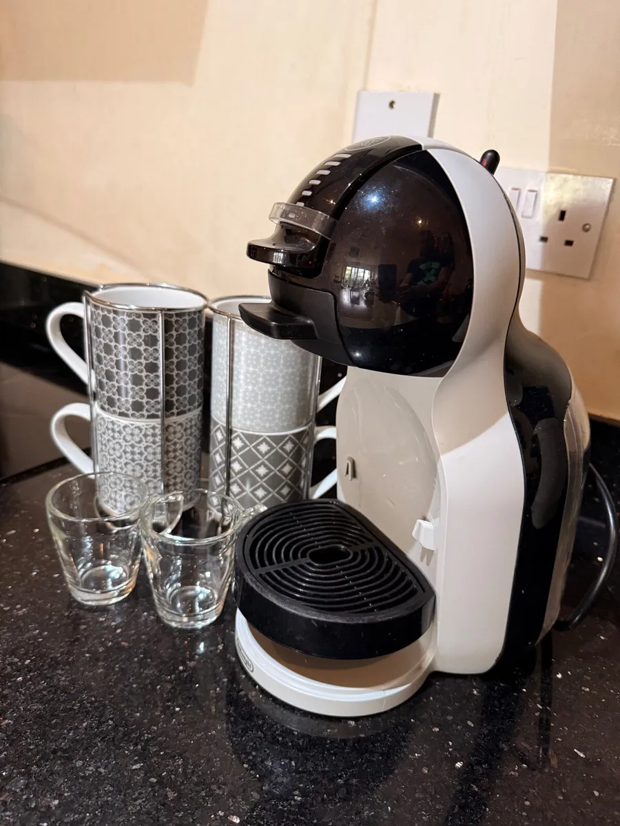 Dolce gusto Nespresso coffe machine - Image 1