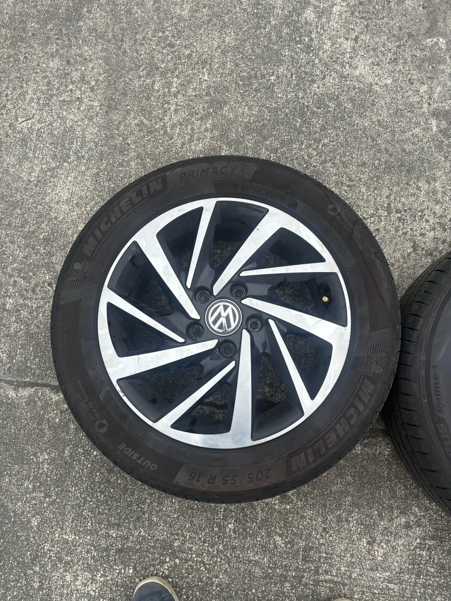 16inch Vw alloys (fresh tyres) - Image 4