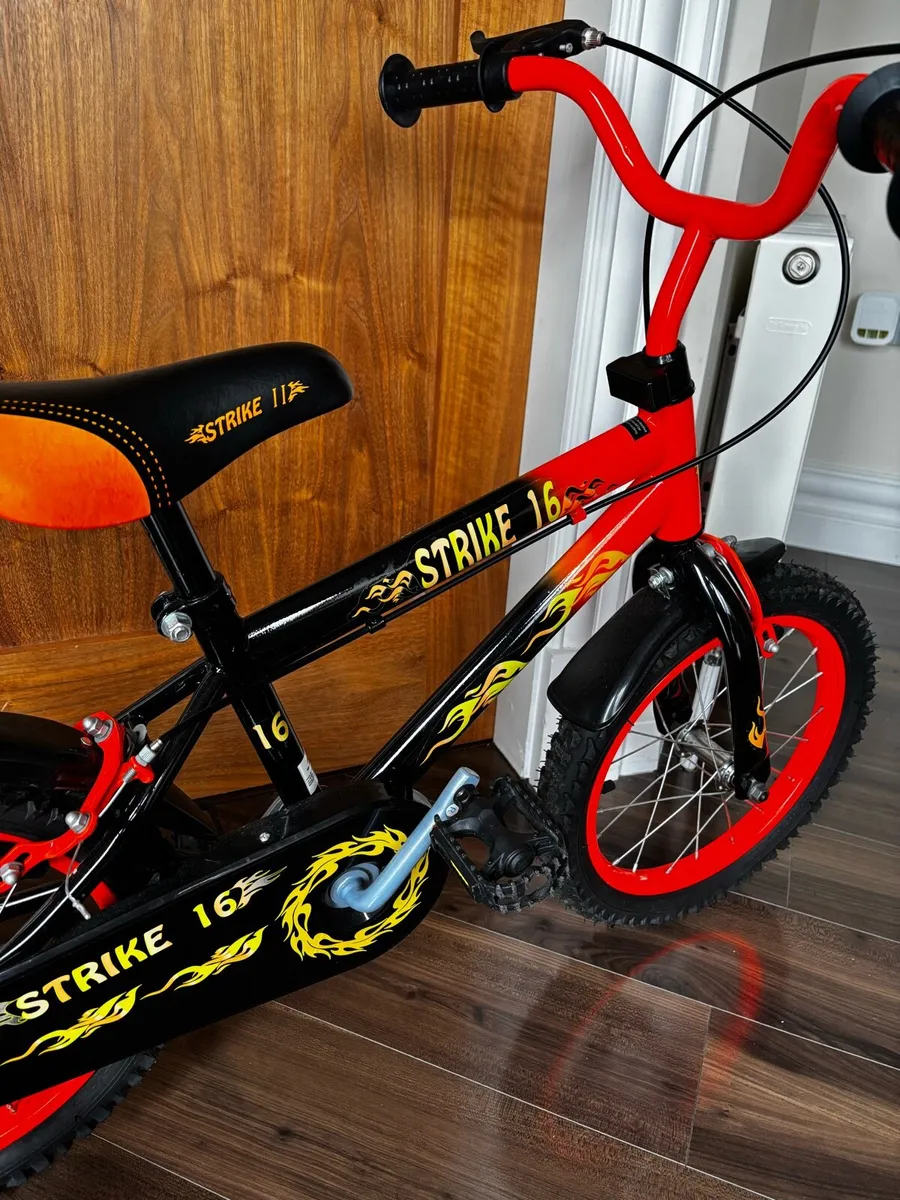 Kids bike 16 inch with removable stabilisers - Image 4