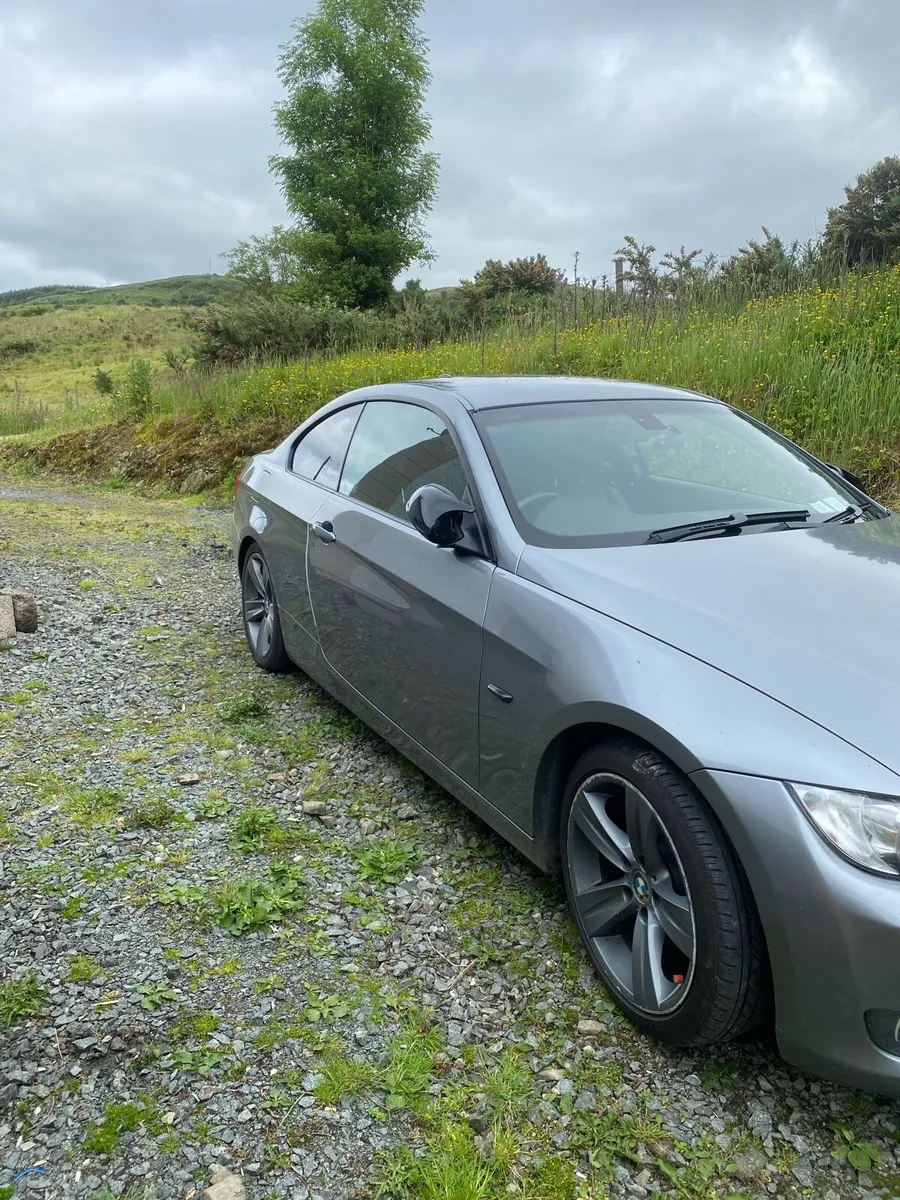 BMW 320d - Image 2