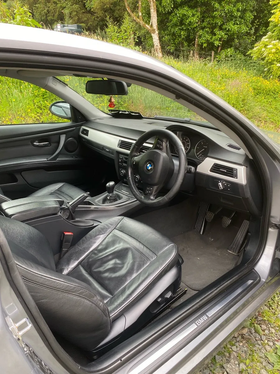 BMW 320d - Image 4