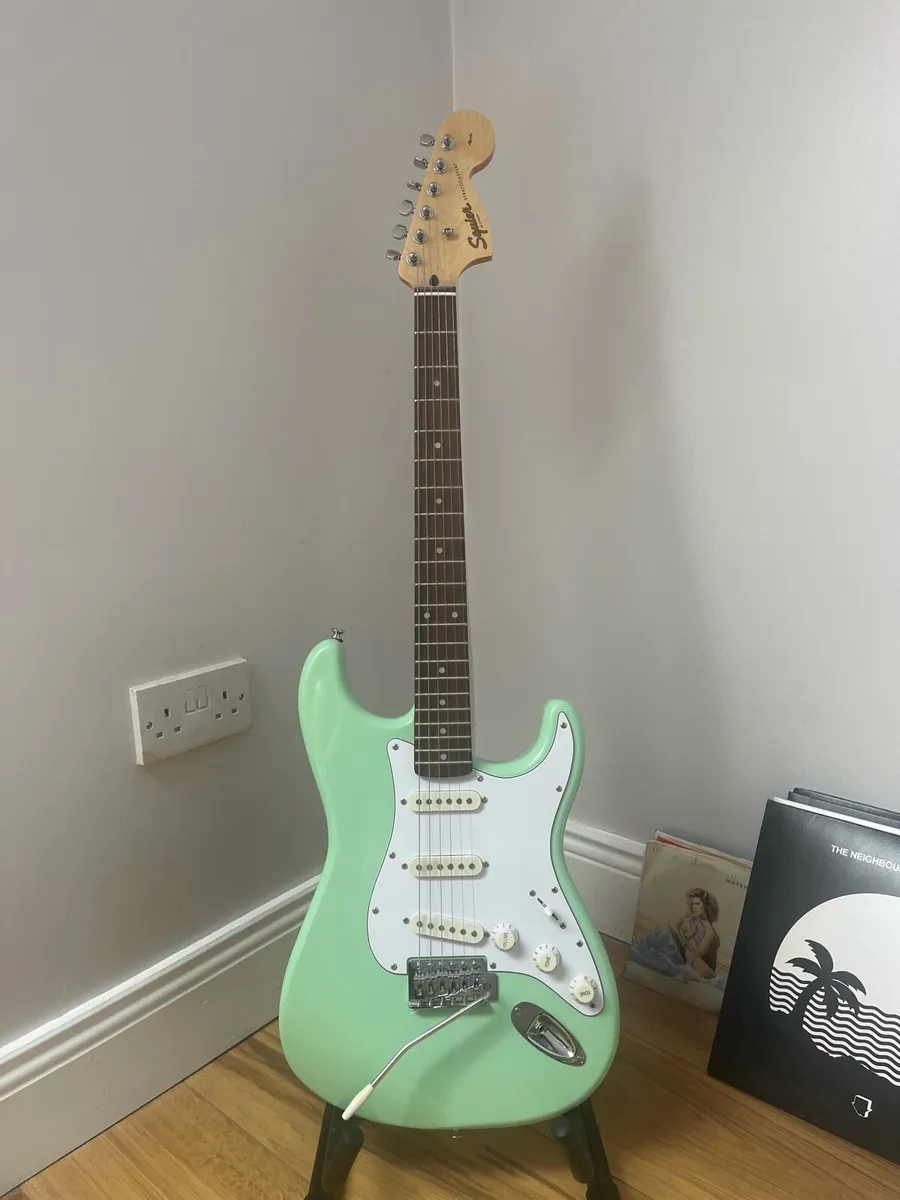 Squire Stratocaster Affinity - Surf Green - Image 1
