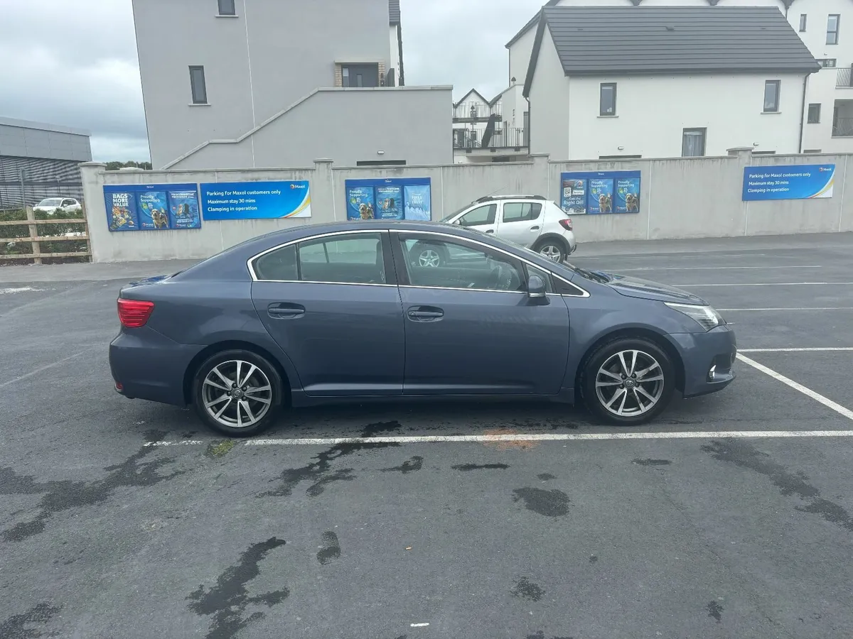 Toyota Avensis 2012 - Image 3