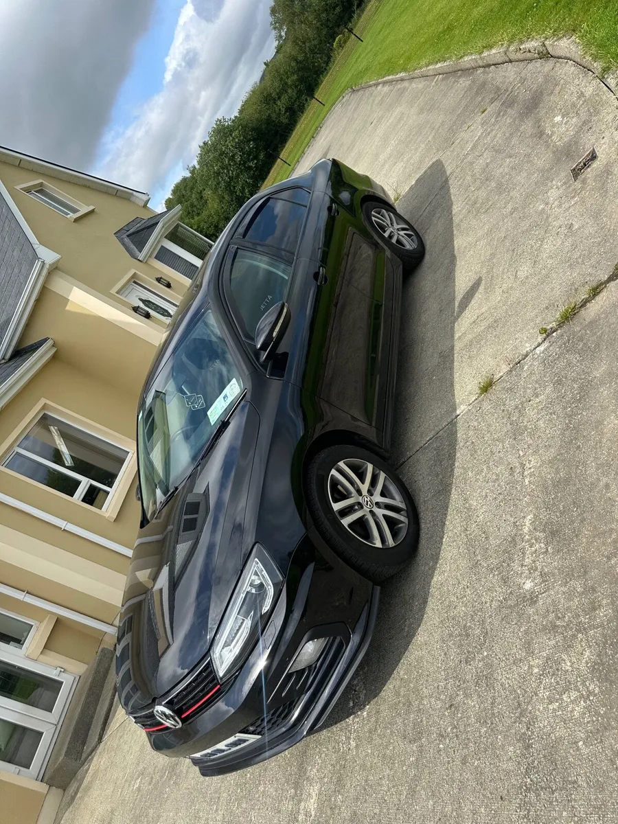 Volkswagen Jetta 2016 - Image 3