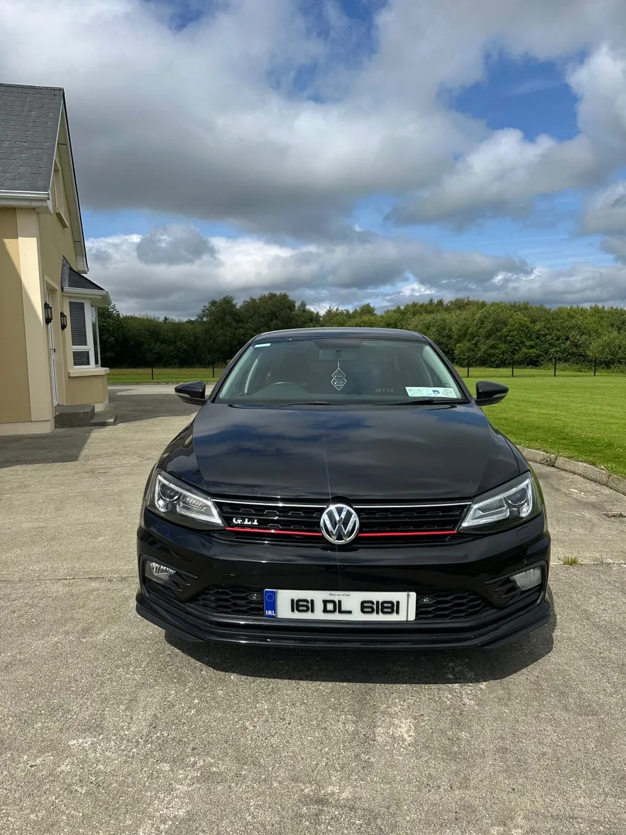 Volkswagen Jetta 2016 - Image 4