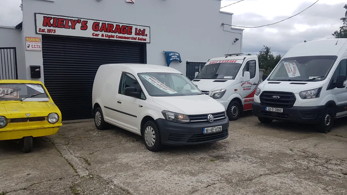 Volkswagen Caddy 2016 2.0LT ONE OWNER NO VAT - Image 1
