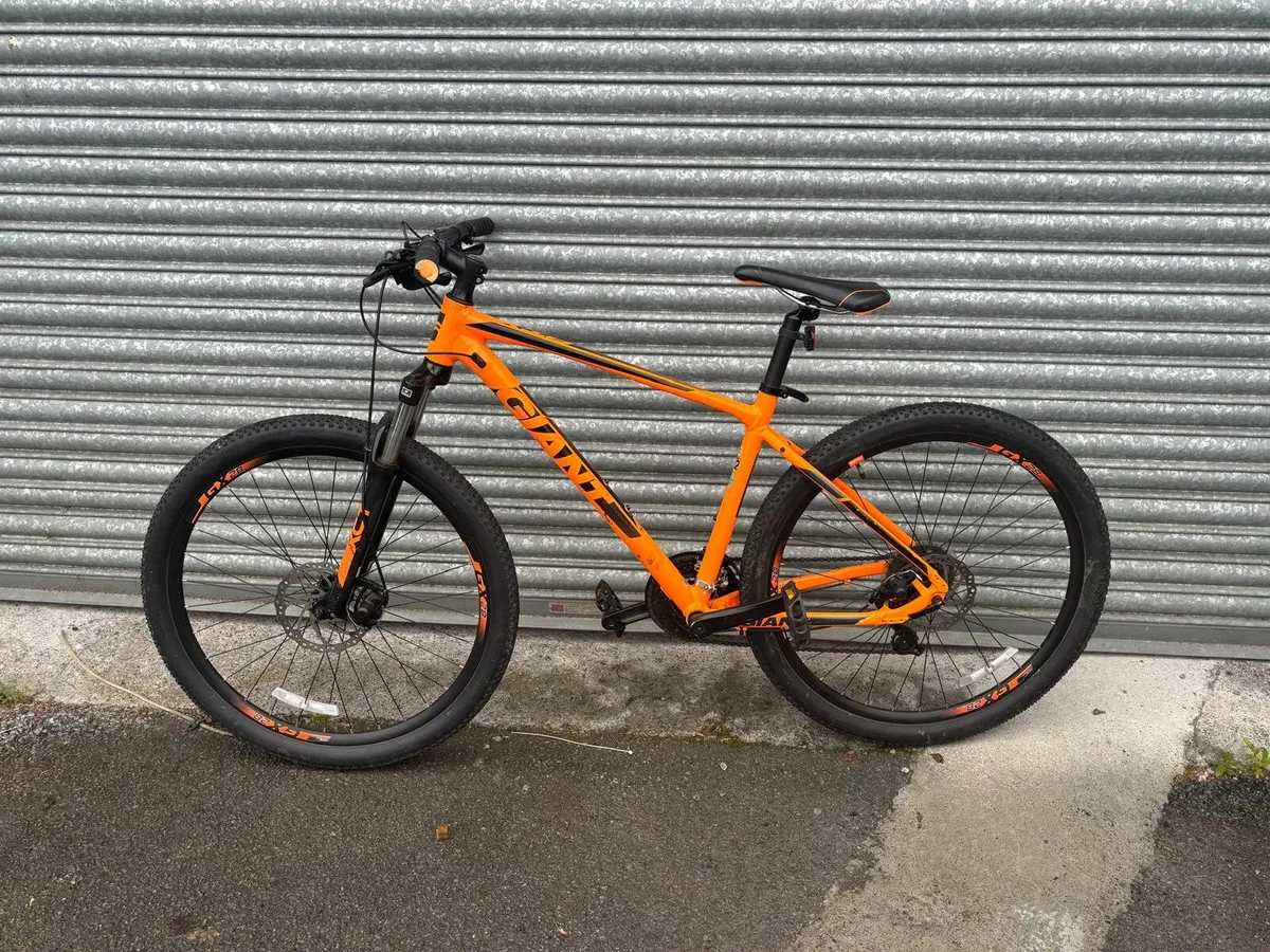 Giant Talon Bike for sale - Image 1