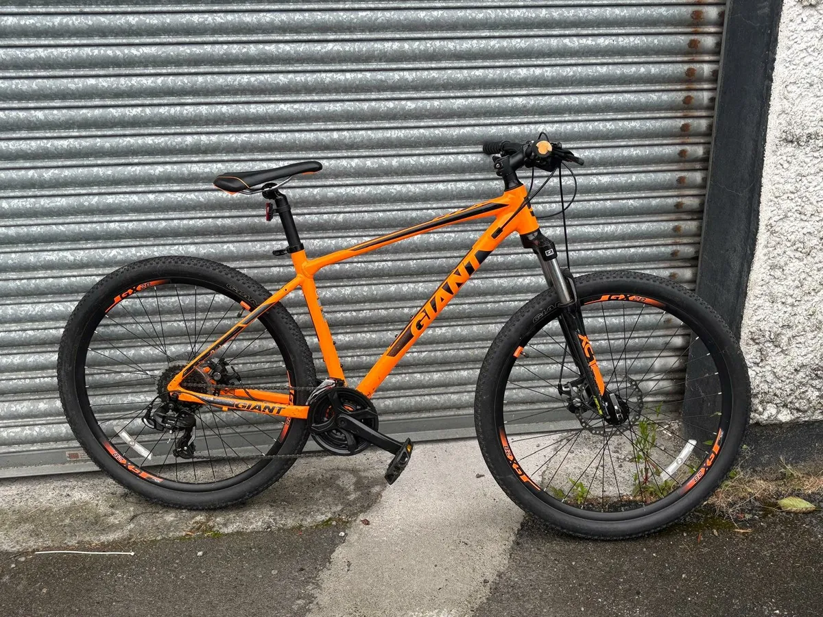 Giant Talon Bike for sale - Image 2