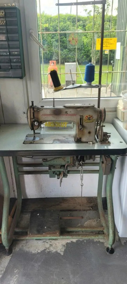 Pfaff Industrial Sewing Machines - Image 4