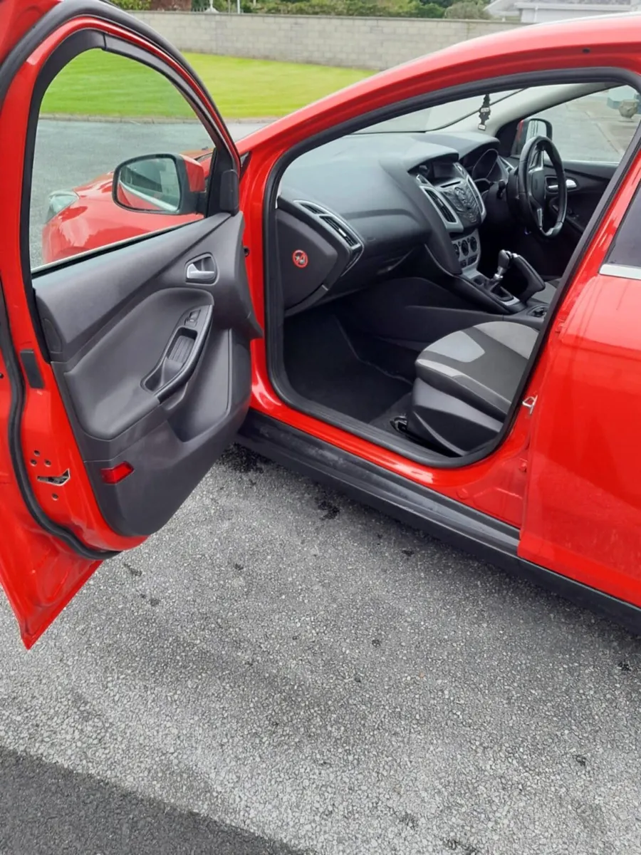 Ford Focus - Image 3