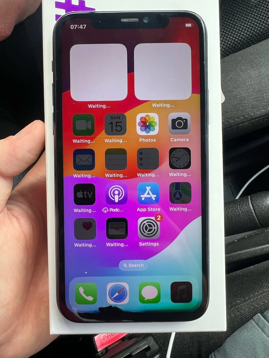 iPhone 11 Pro 64GB - Image 2