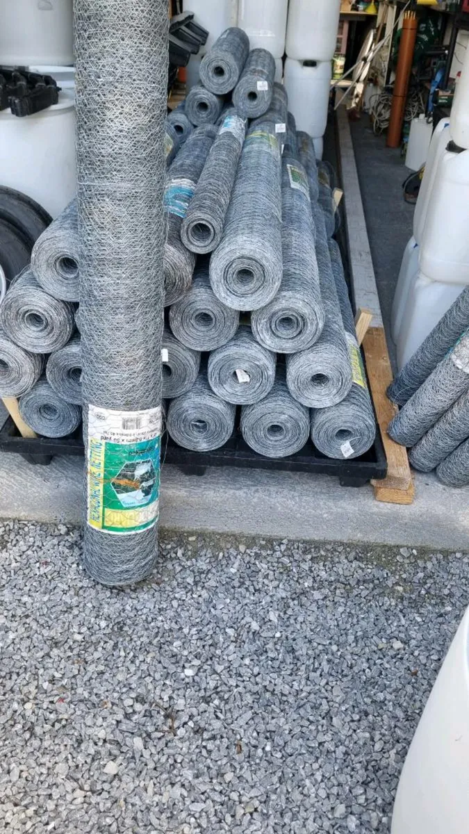 Poultry wire.. - Image 1