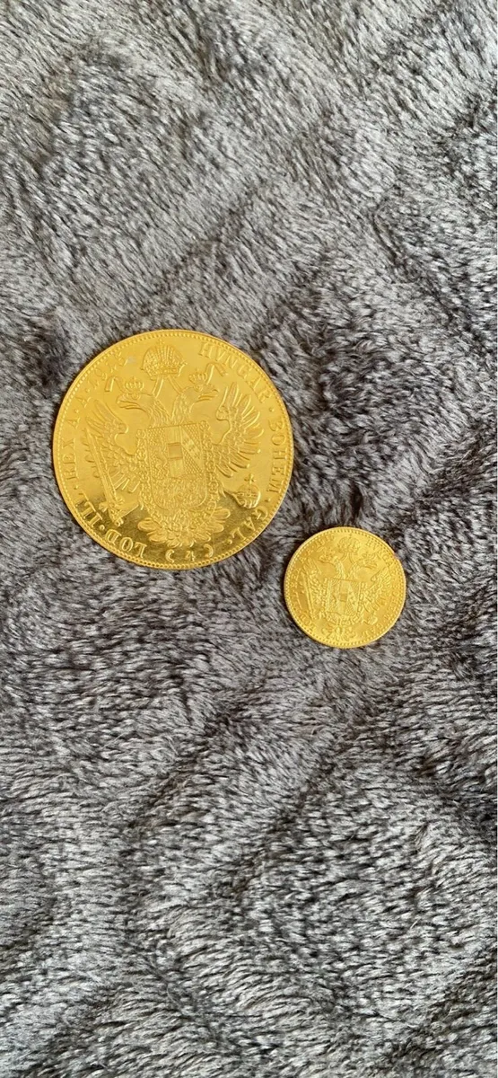 Gold coin - Image 1