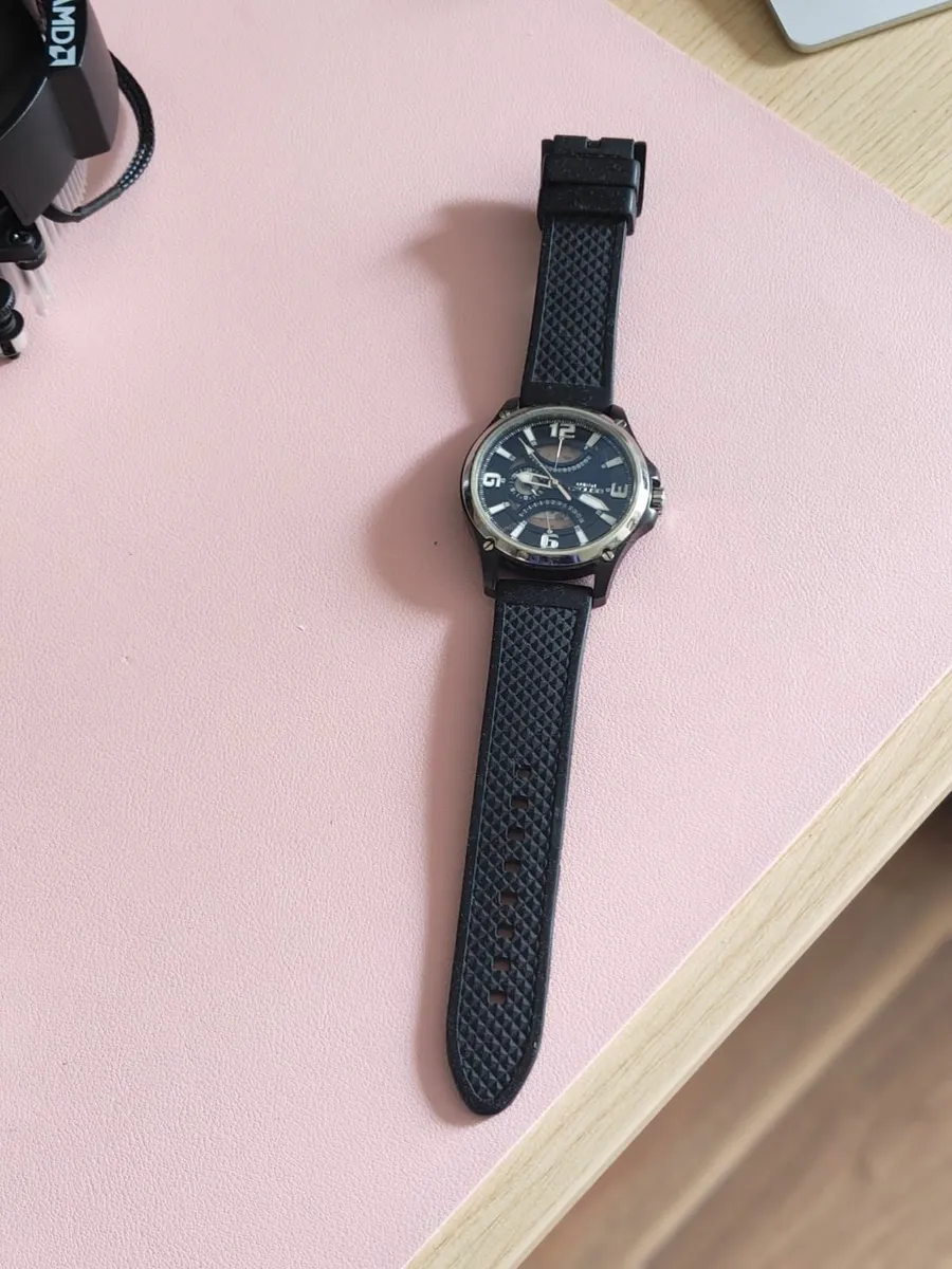 Watch - Image 3