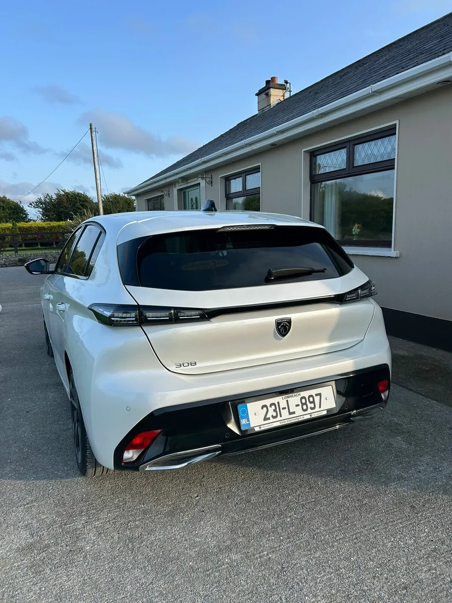 ** 2023 Peugeot 308 Allure 1.5 Diesel** - Image 4