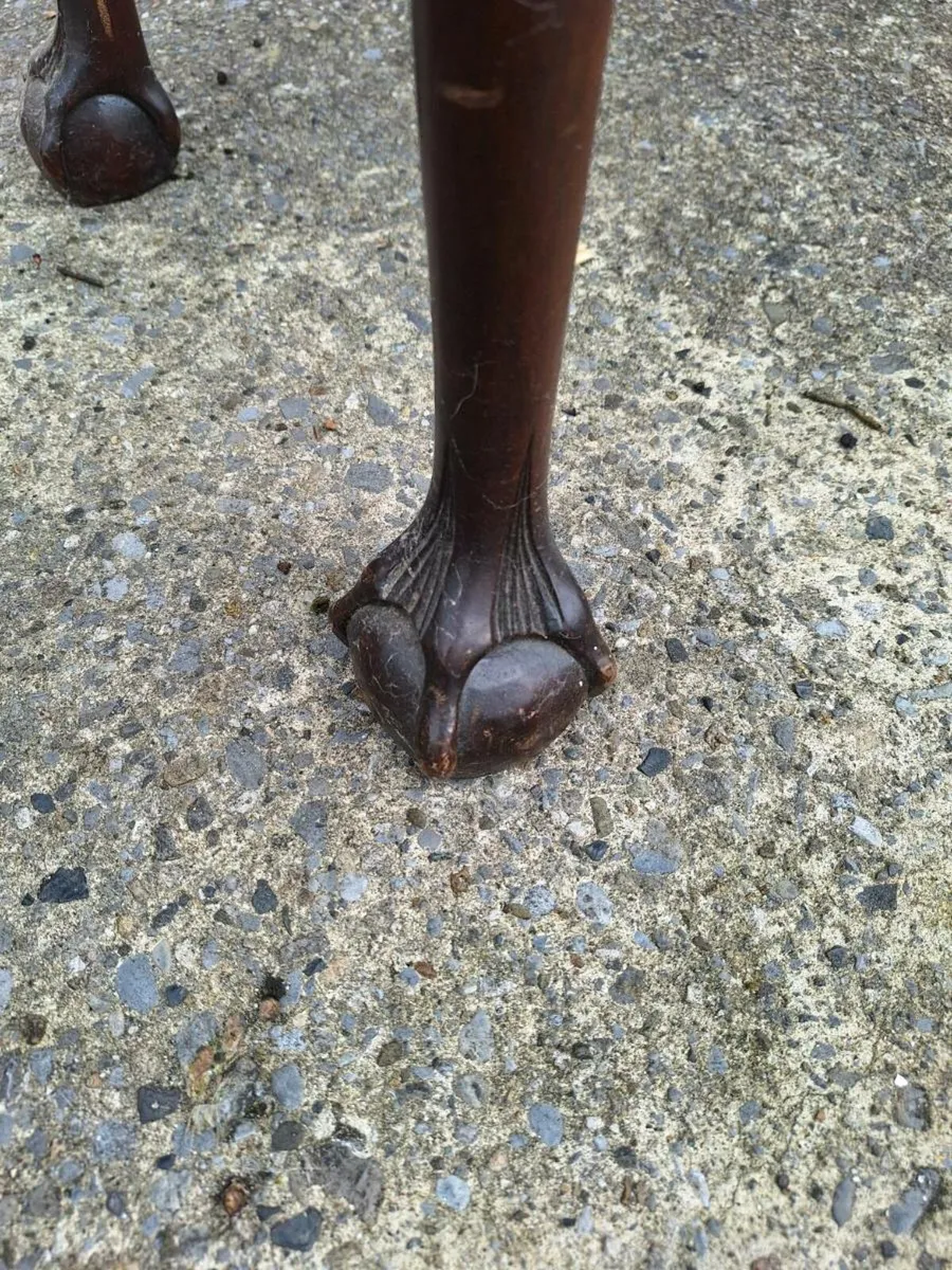 Vintage hall table with claw and ball feet - Image 3