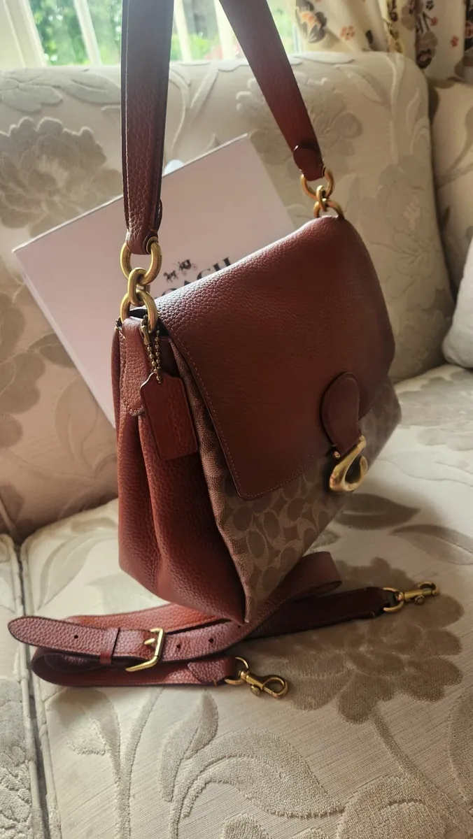 Coach designer handbag - Image 3