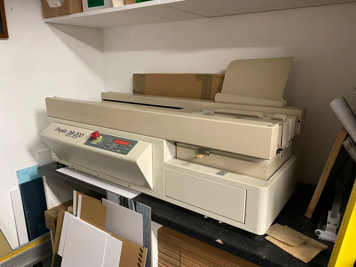 Duplo DB 200 Perfect Binder - Image 1