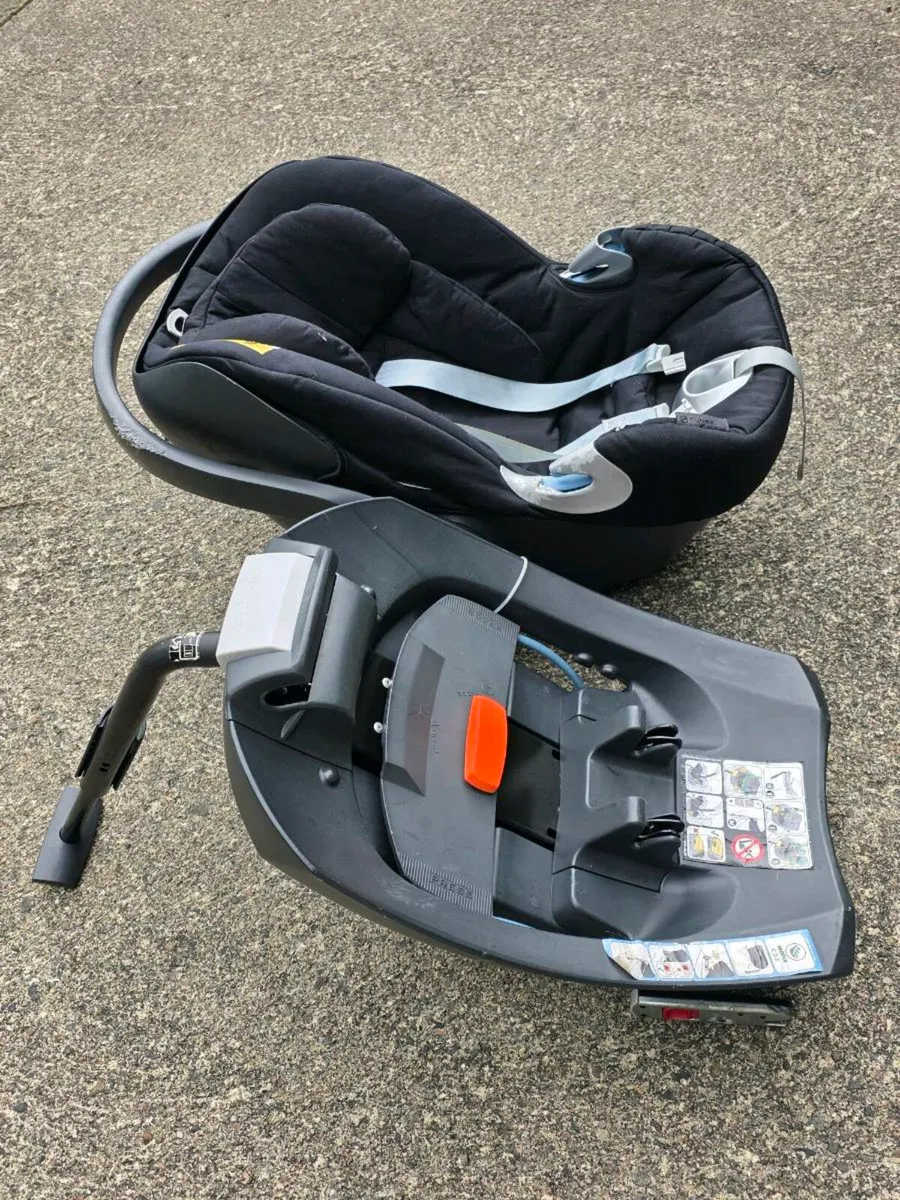 Cybex Baby/Infant car seat with Base - Image 2
