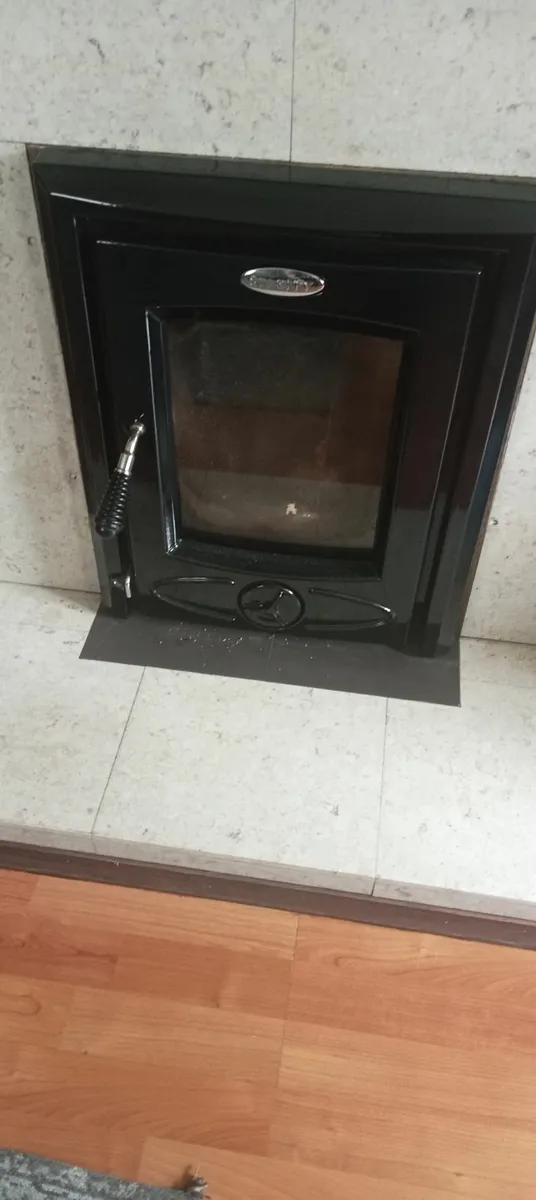 Stanley inset stove - Image 2