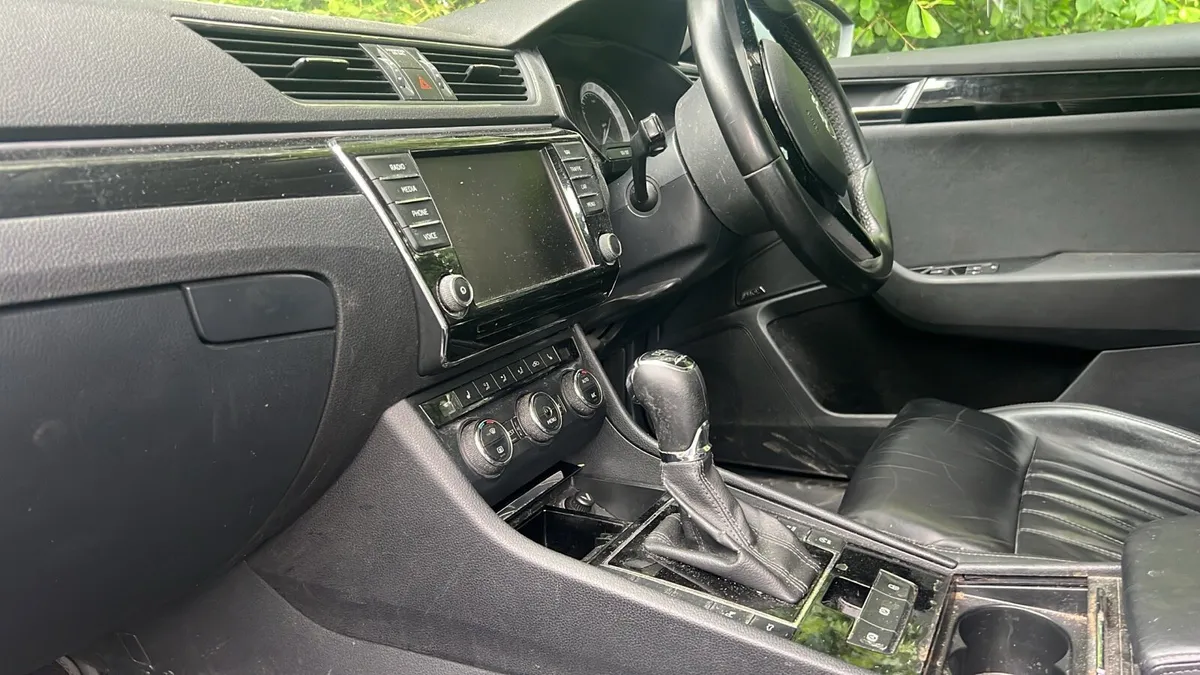 Skoda superb - Image 4