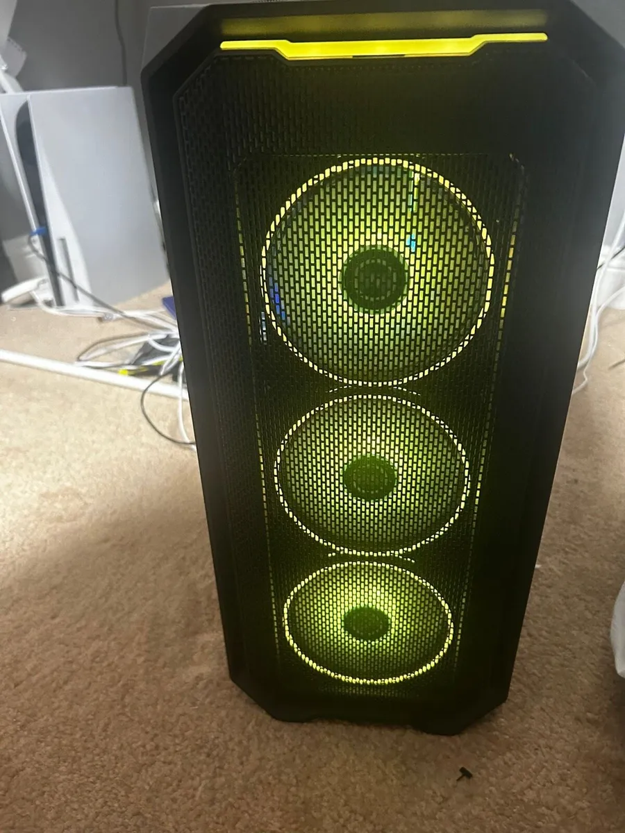 Gaming PC , plus MSI curved monitor & accessories - Image 1