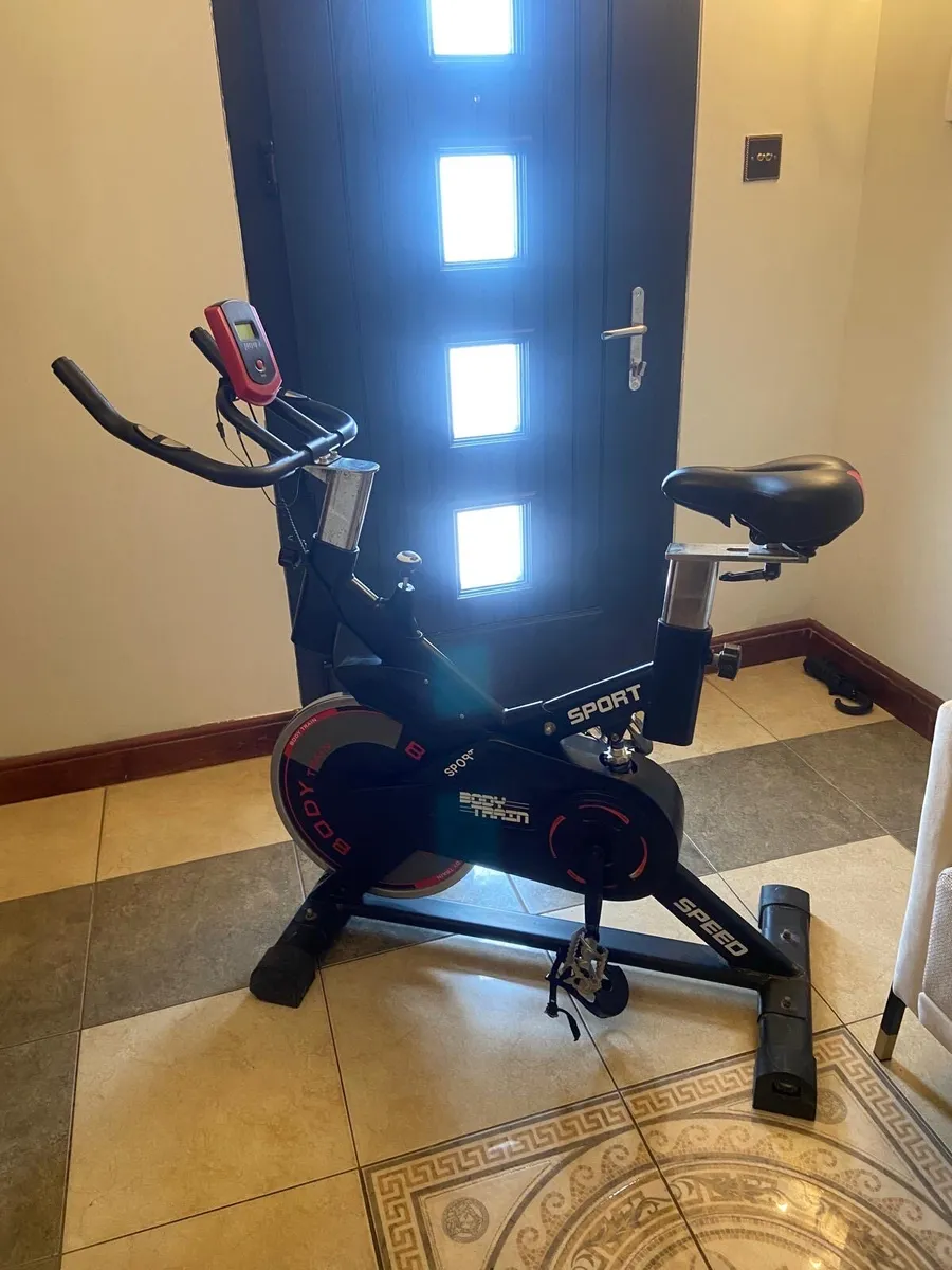 Exercise bike - Image 1