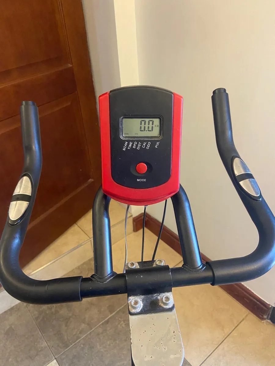 Exercise bike - Image 3