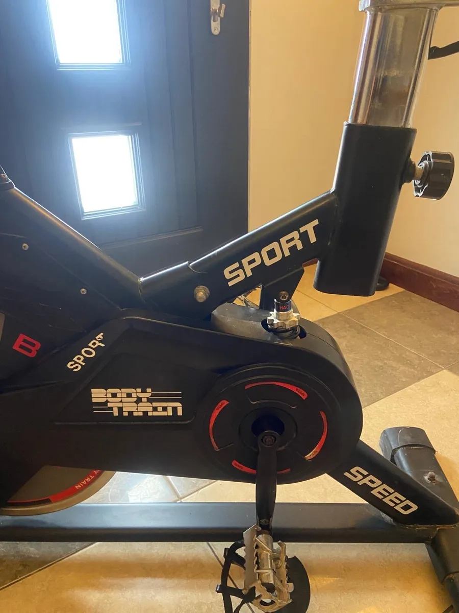 Exercise bike - Image 4