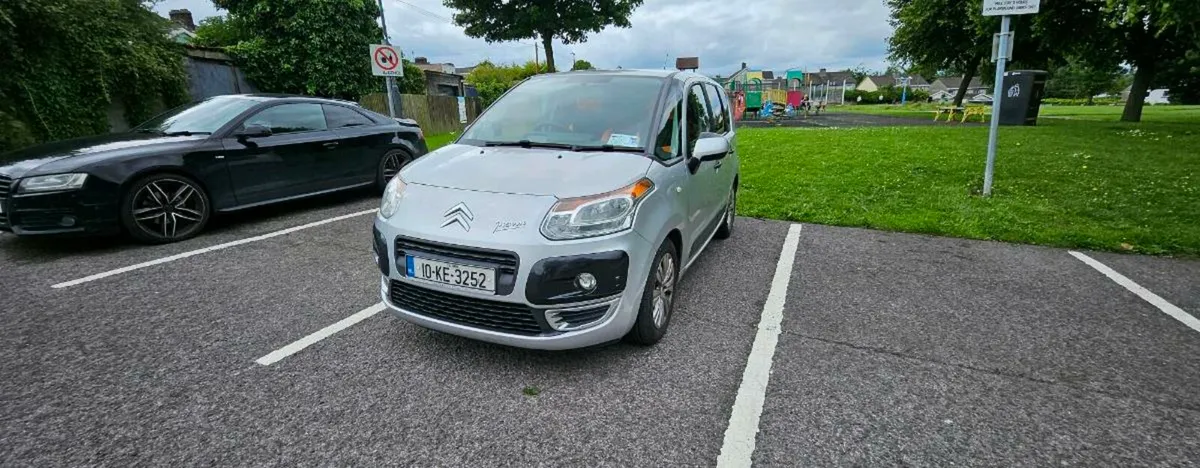 Citroen c3 picasso low mileage - Image 1