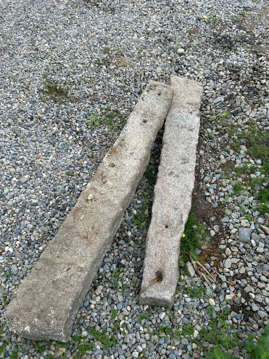 Granite gate piers - Image 2