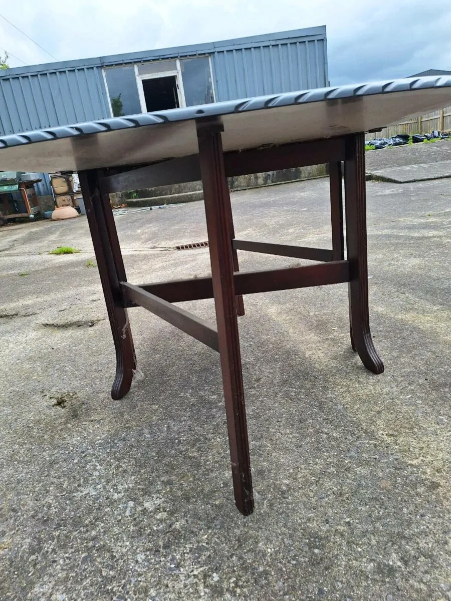 Beautiful heavy vintage drop leaf table - Image 3