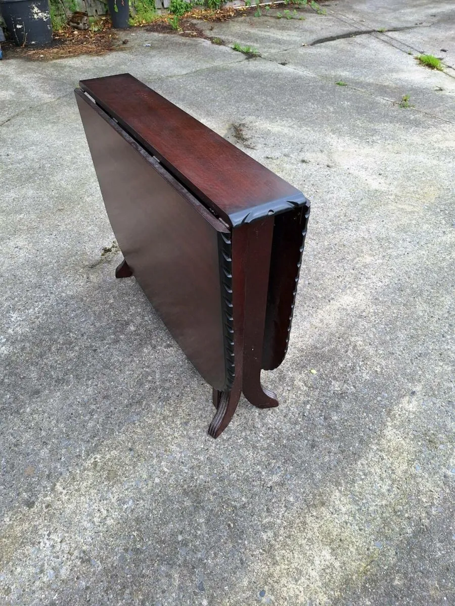Beautiful heavy vintage drop leaf table - Image 4