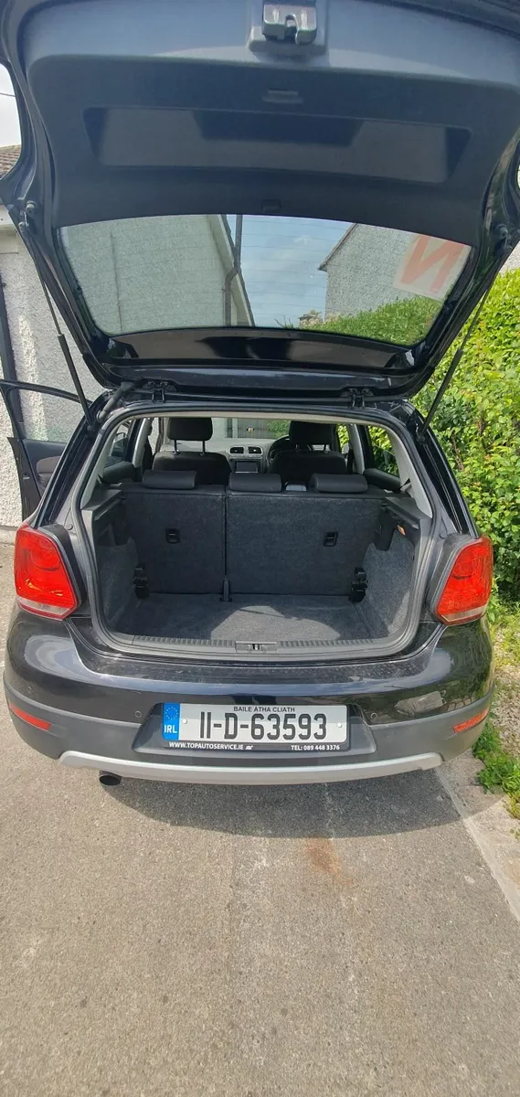 Volkswagen Cross Polo 2011 - Image 3