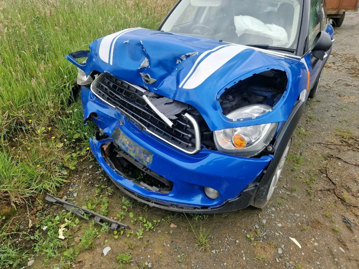 2013 mini cooper 1.6 diesel parts/breaking - Image 2