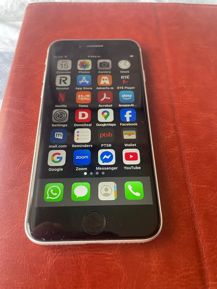 IPHONE SE. - Image 1