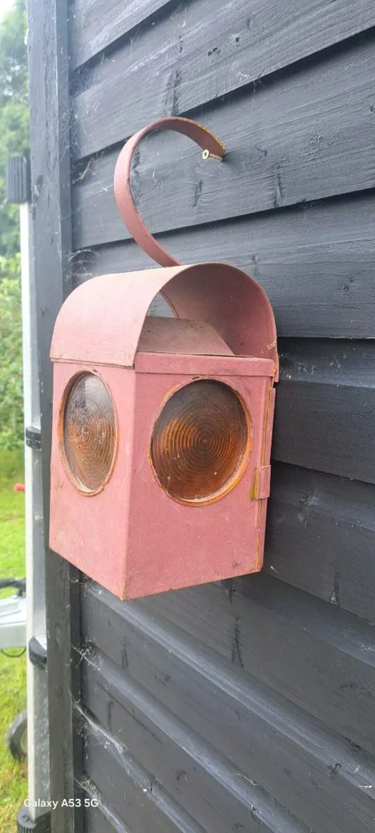 Old road lamp - Image 1