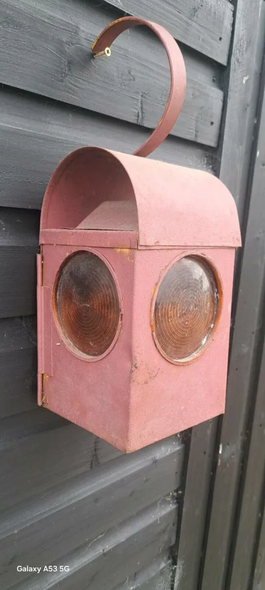 Old road lamp - Image 2